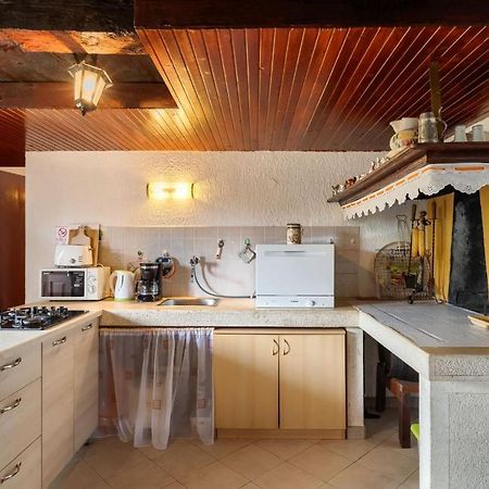 Villa Greis With 4 Bedrooms And Pool In Buje Momjan Exterior photo