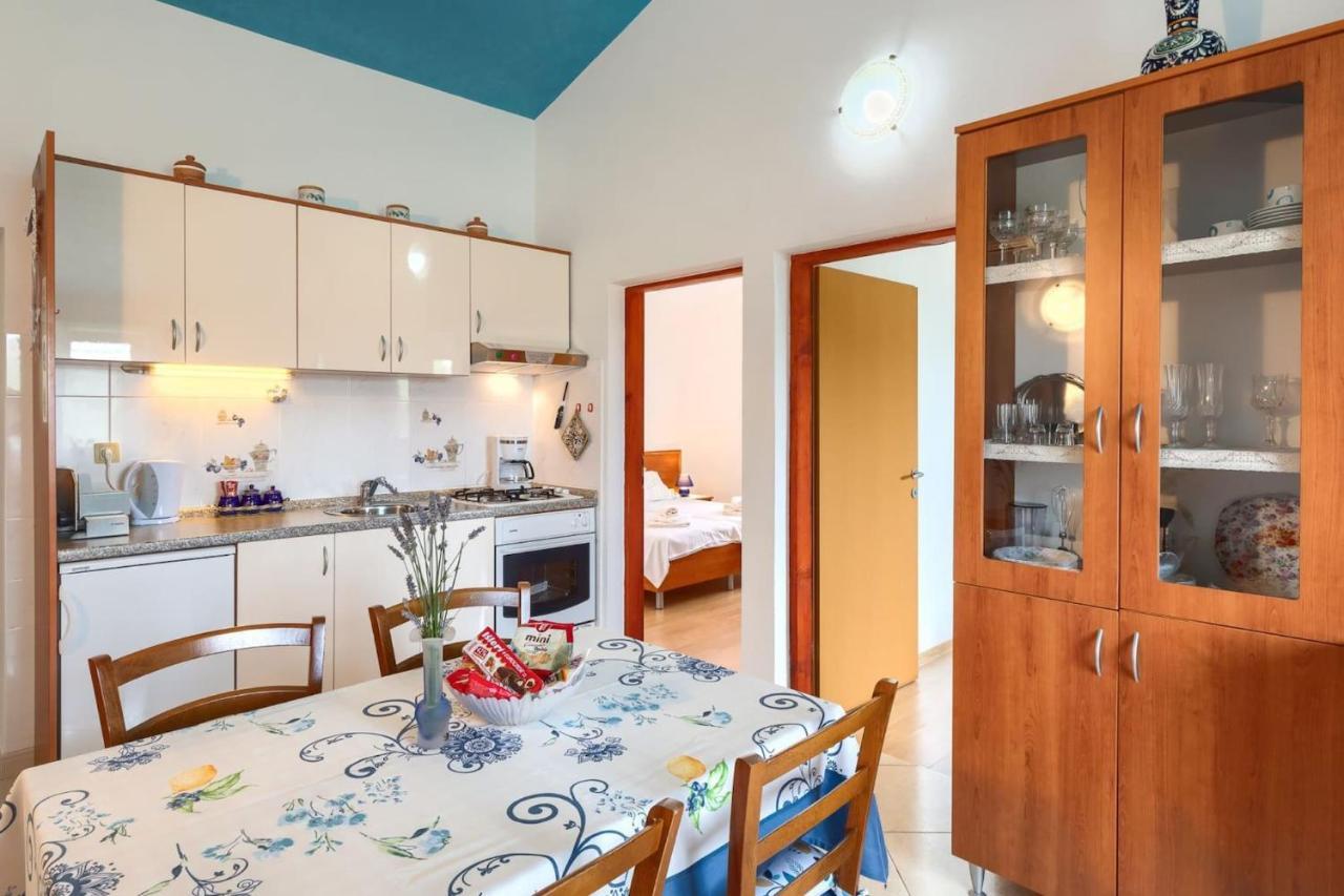 Villa Greis With 4 Bedrooms And Pool In Buje Momjan Exterior photo
